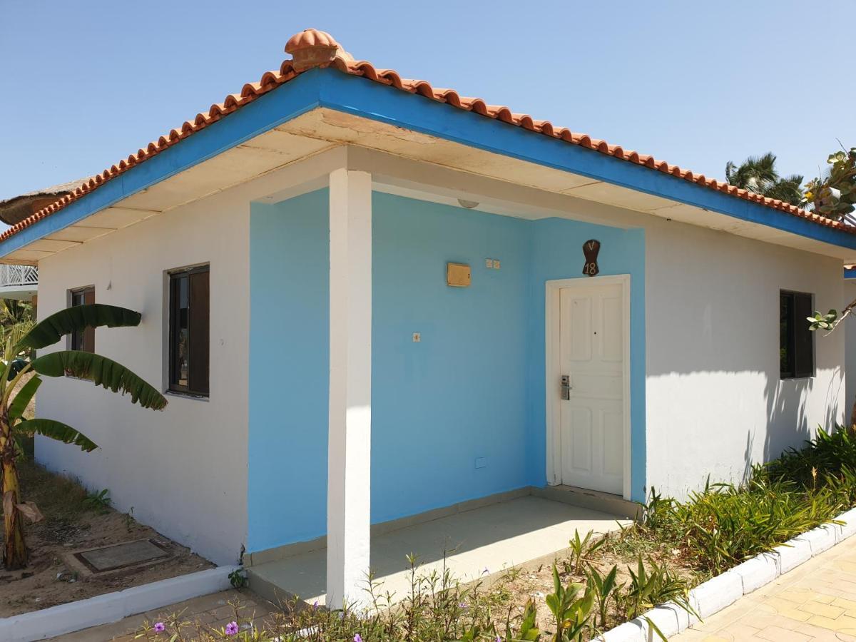 Djembe Beach Resort Kololi Exterior foto