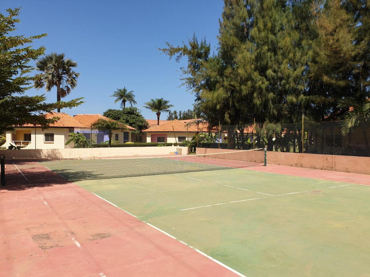 Djembe Beach Resort Kololi Exterior foto